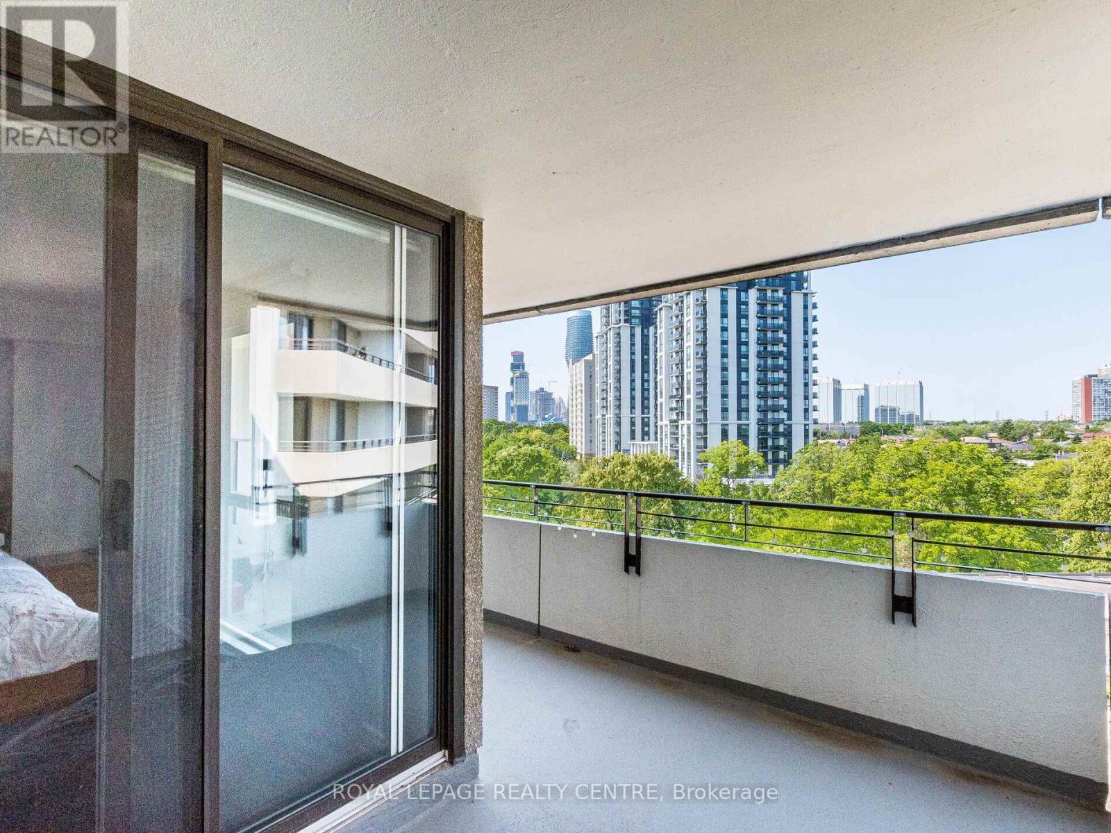 709 - 1320 Mississauga Valley Boulevard, Mississauga, Ontario  L5A 3R6 - Photo 37 - W12433330