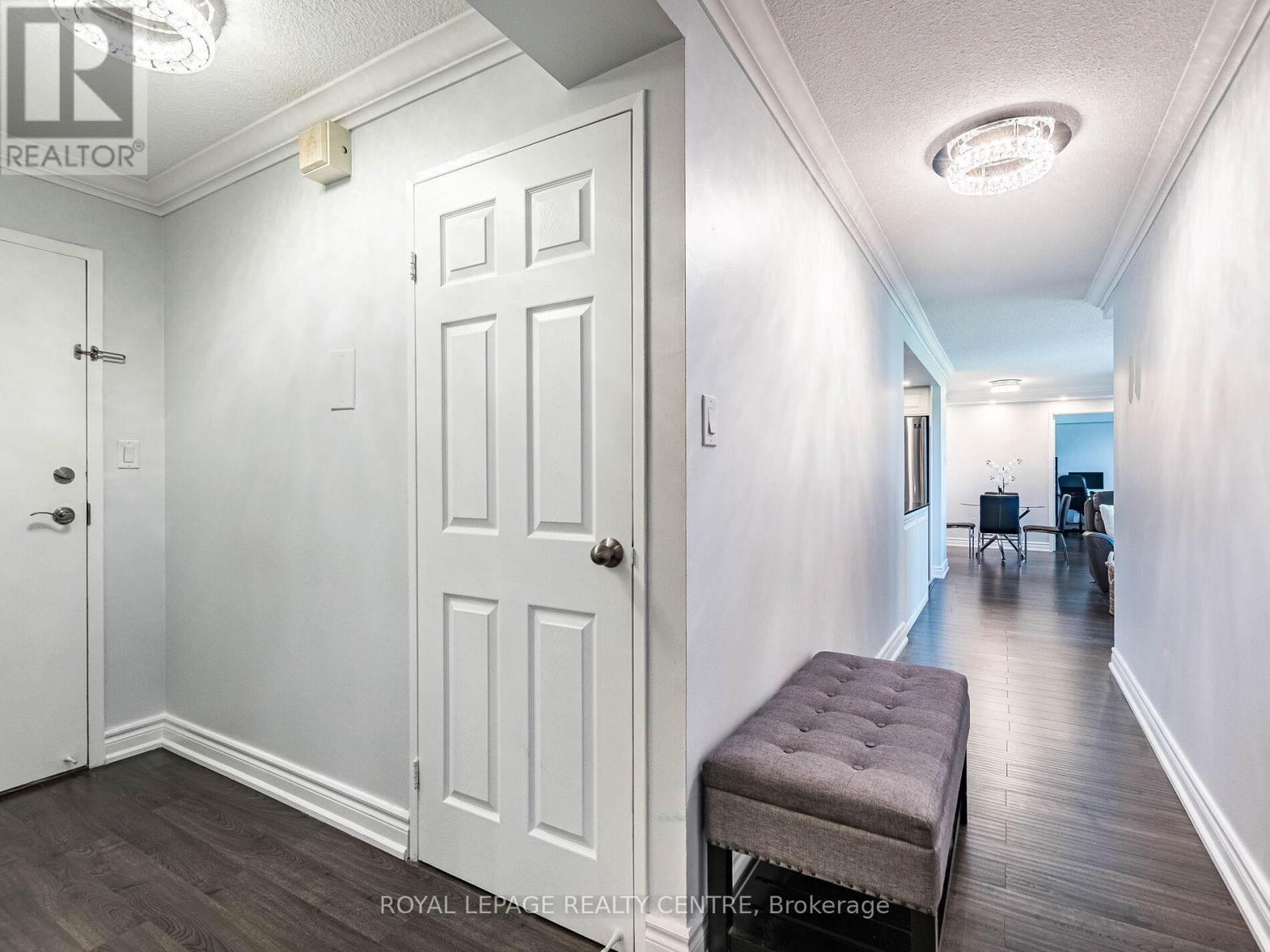 709 - 1320 Mississauga Valley Boulevard, Mississauga, Ontario  L5A 3R6 - Photo 6 - W12433330