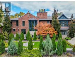 89 KINGSWAY CRESCENT, Toronto, Ontario