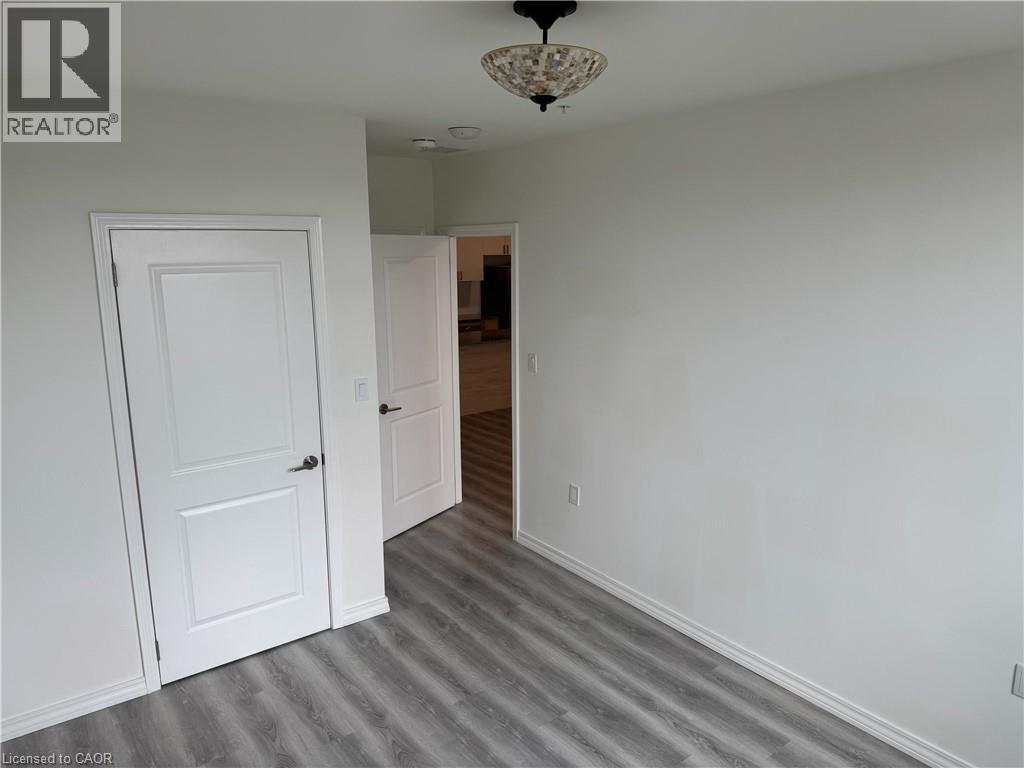 1098 Paisley Road Unit# 103, Guelph, Ontario  N1K 0E3 - Photo 4 - 40772267