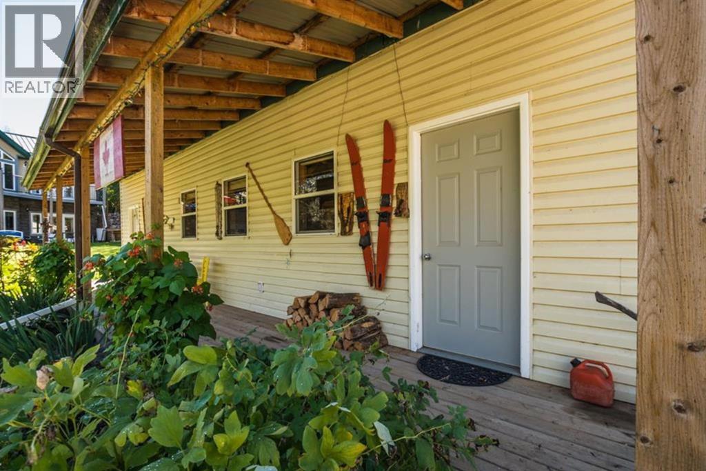 11 Aimie Avenue, White Sands, Alberta  T0C 2L0 - Photo 11 - A2234926