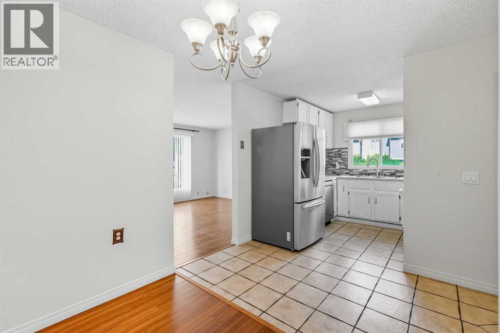 232 Radley Place Se, Calgary, Alberta  T2A 5X6 - Photo 11 - A2260438