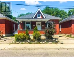 13 SALISBURY AVENUE