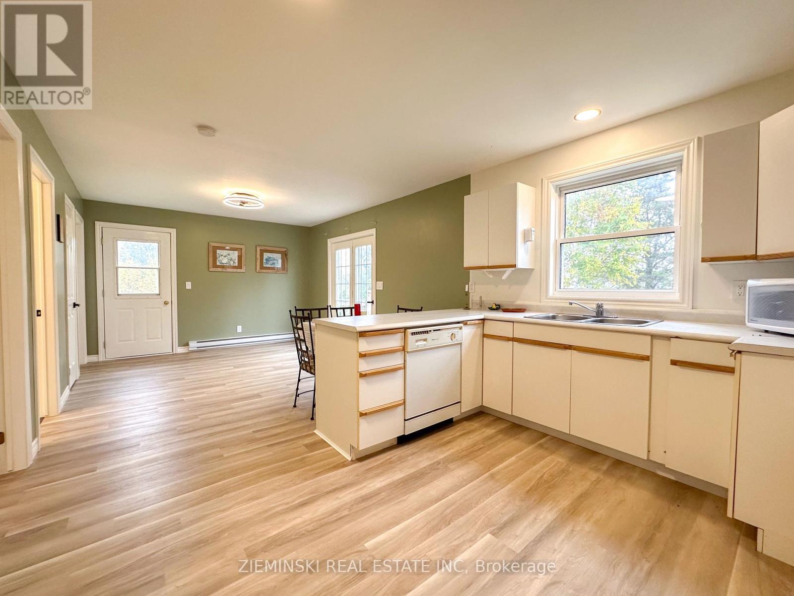 1099 Besaw Road, Iroquois Falls, Ontario  P0K 1G0 - Photo 22 - T12433374