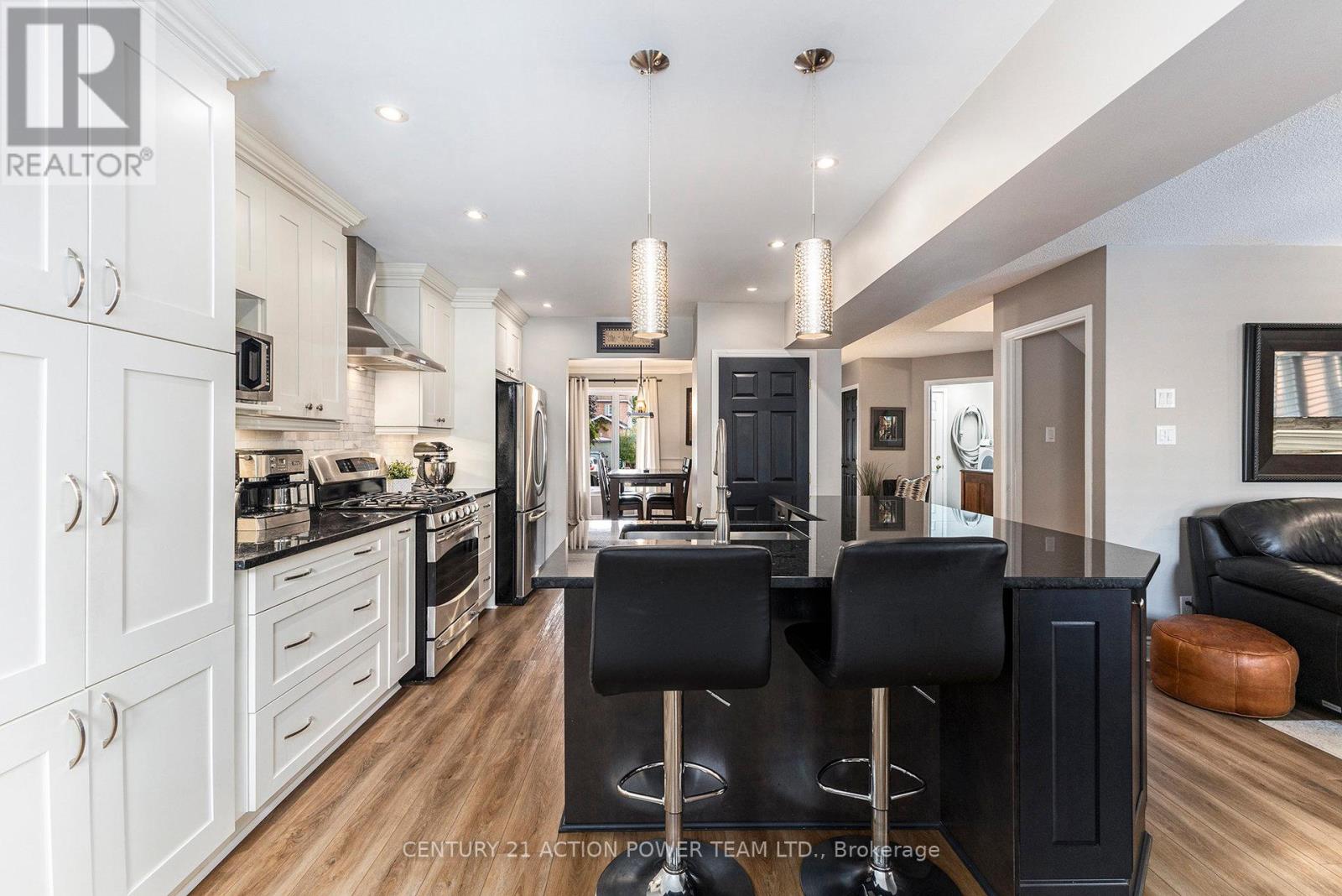 1017 Sheenboro Crescent, Ottawa, Ontario  K4A 3M8 - Photo 10 - X12433373