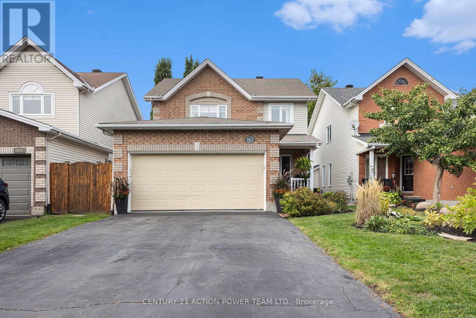 1017 Sheenboro Crescent, Ottawa, Ontario  K4A 3M8 - Photo 2 - X12433373
