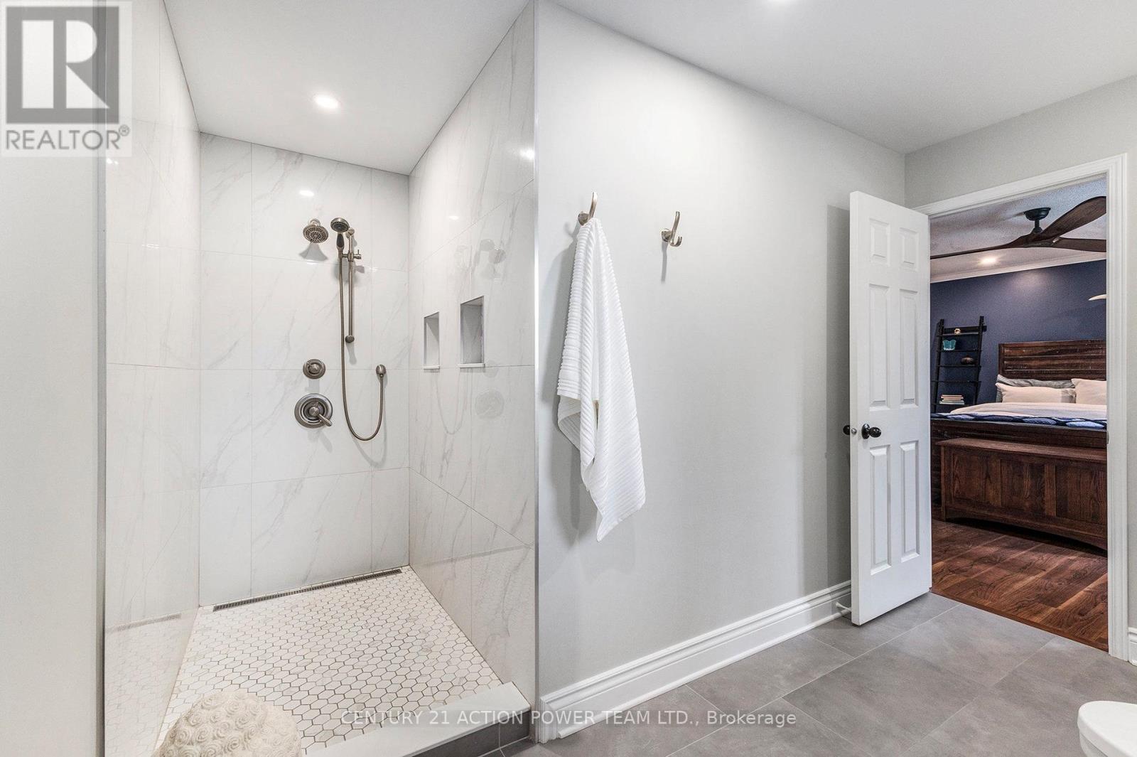 1017 Sheenboro Crescent, Ottawa, Ontario  K4A 3M8 - Photo 23 - X12433373