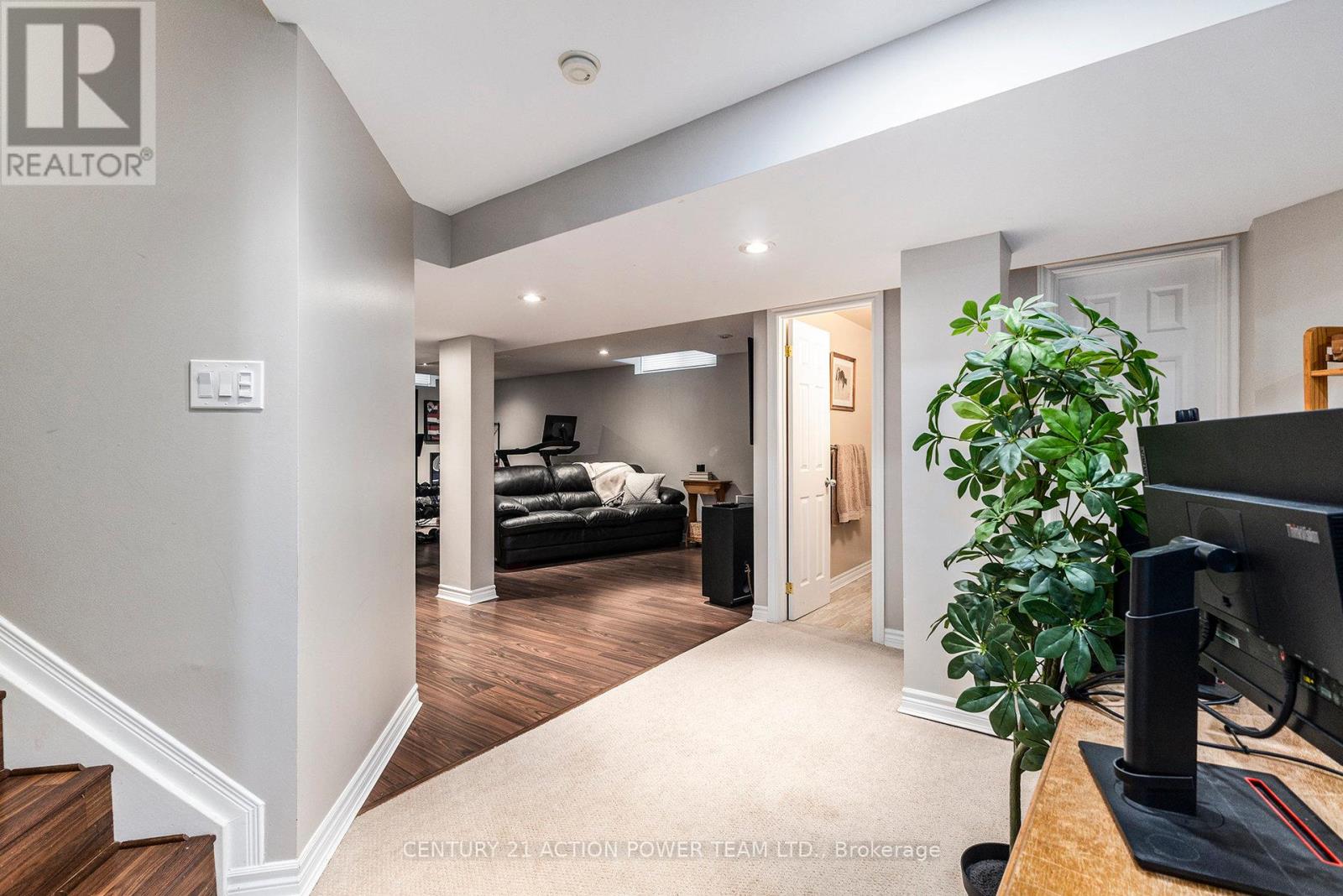 1017 Sheenboro Crescent, Ottawa, Ontario  K4A 3M8 - Photo 28 - X12433373