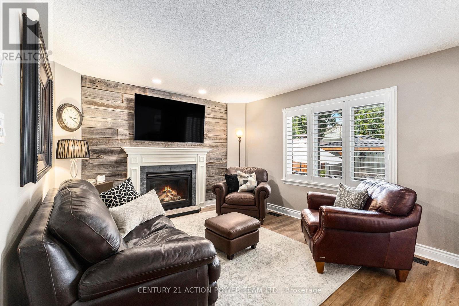 1017 Sheenboro Crescent, Ottawa, Ontario  K4A 3M8 - Photo 7 - X12433373