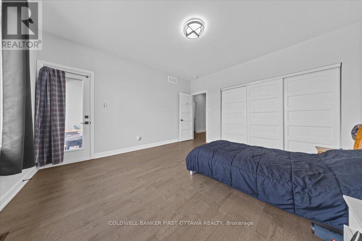 562 Queen Mary Street, Ottawa, Ontario  K1K 1W1 - Photo 14 - X12433377