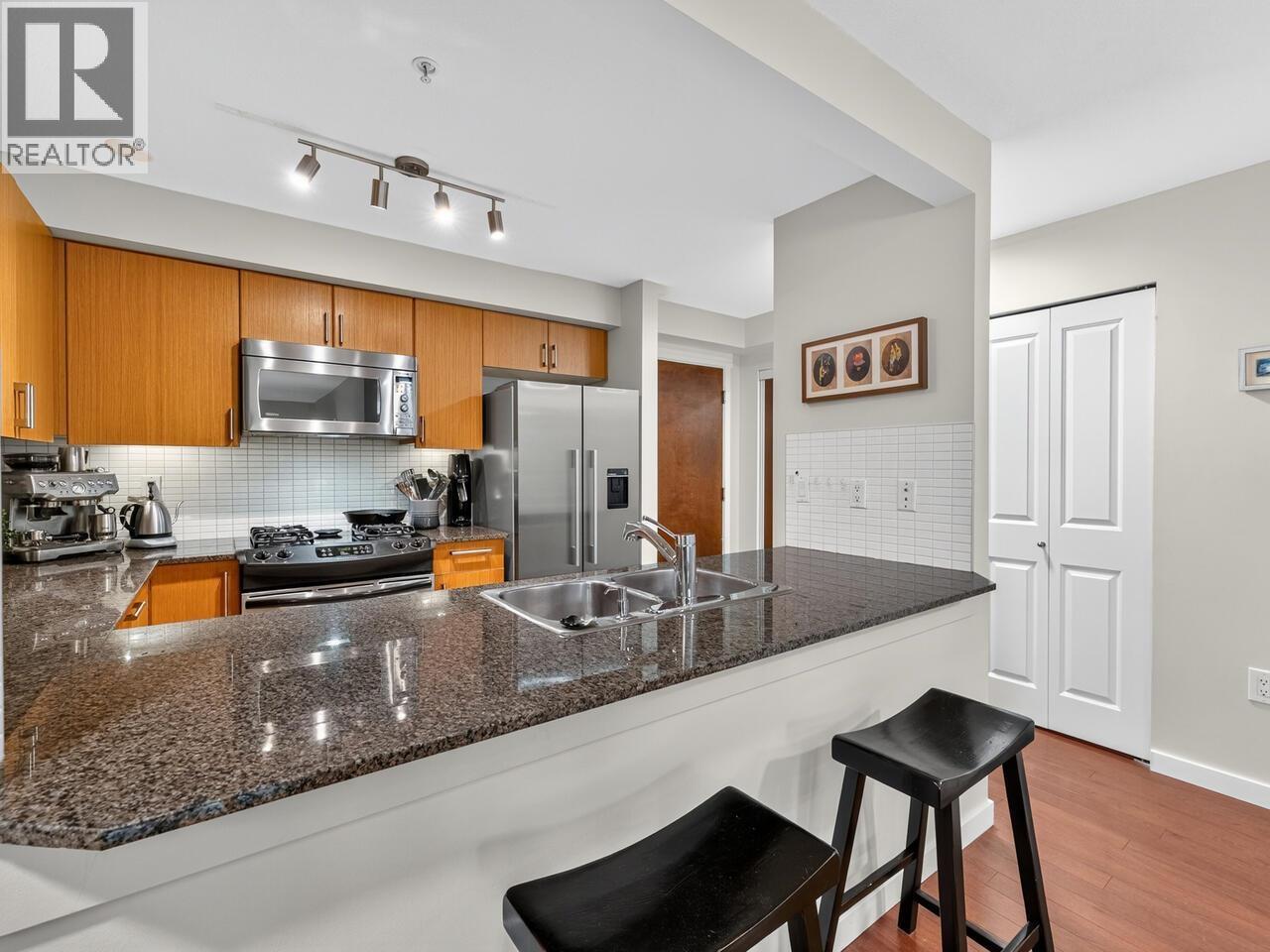 206 2096 W 46th Avenue, Vancouver, British Columbia  V6M 2K9 - Photo 3 - R3053422