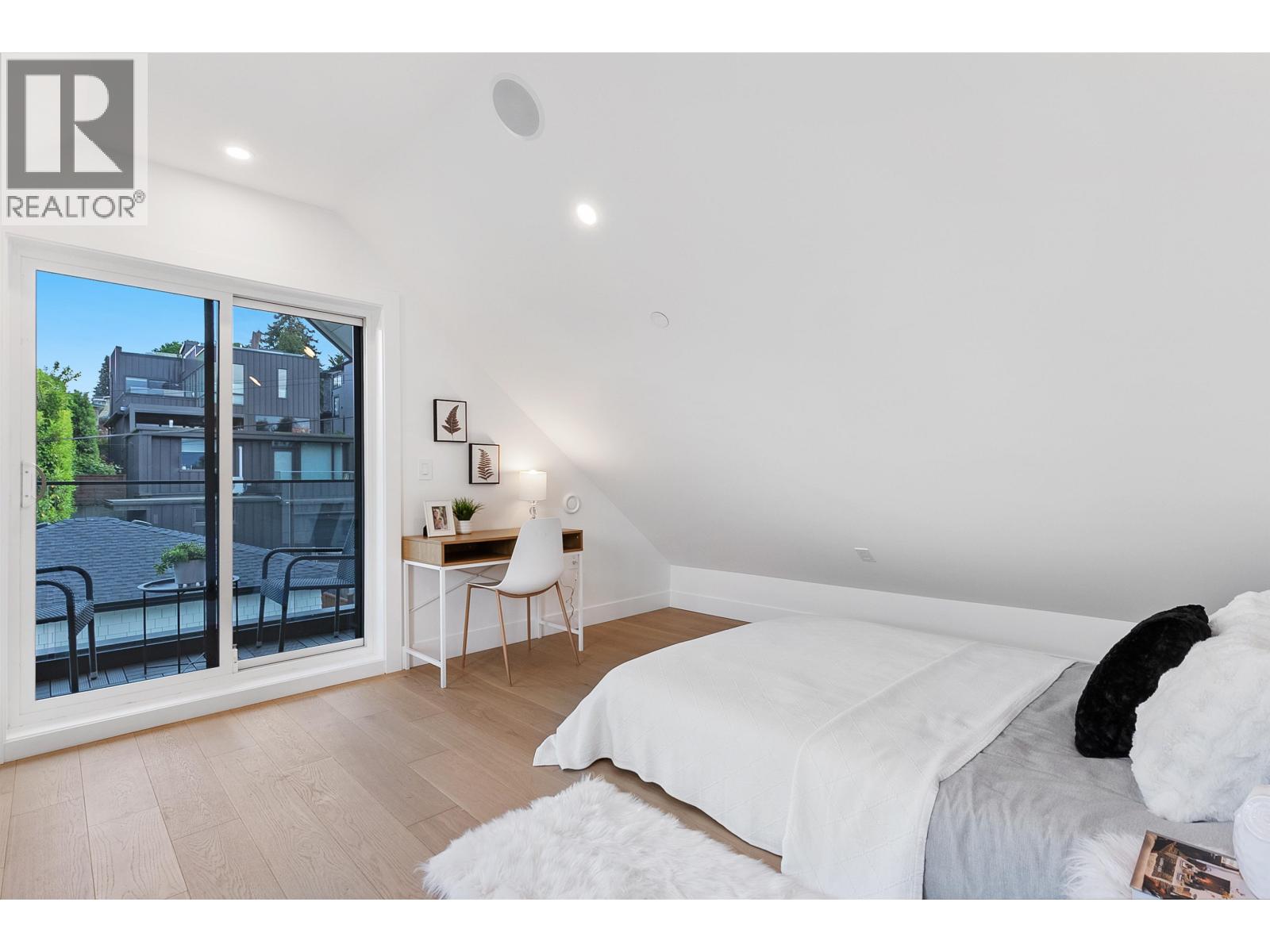 2 3536 W 14th Avenue, Vancouver, British Columbia  V6R 2W4 - Photo 17 - R3053446