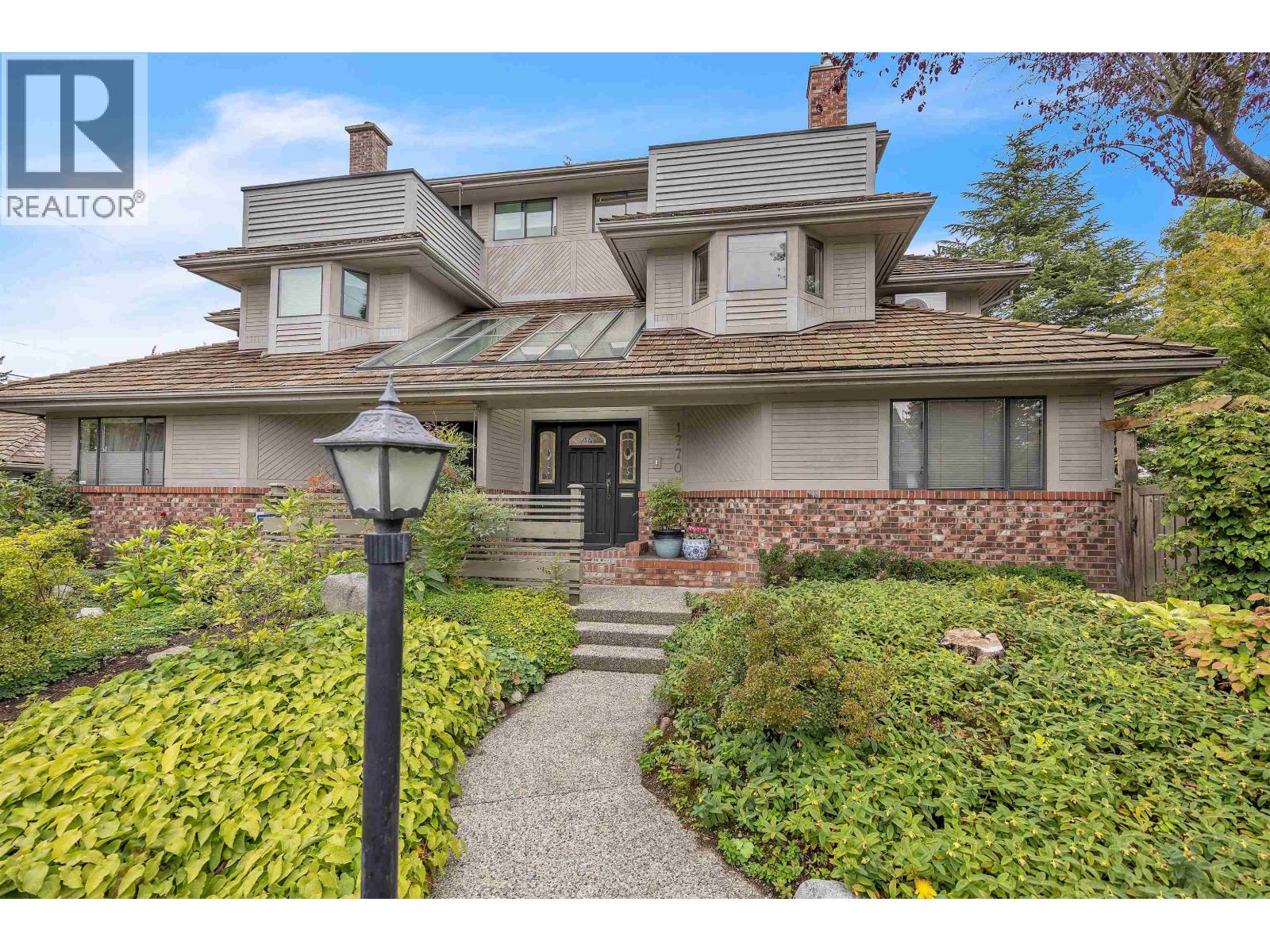 1770 Waterloo Street, Vancouver, British Columbia  V6R 3G2 - Photo 1 - R3053461