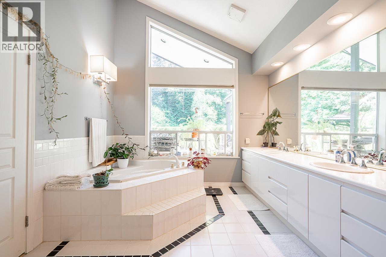 22696 132 Avenue, Maple Ridge, British Columbia  V4R 2R2 - Photo 25 - R3053475