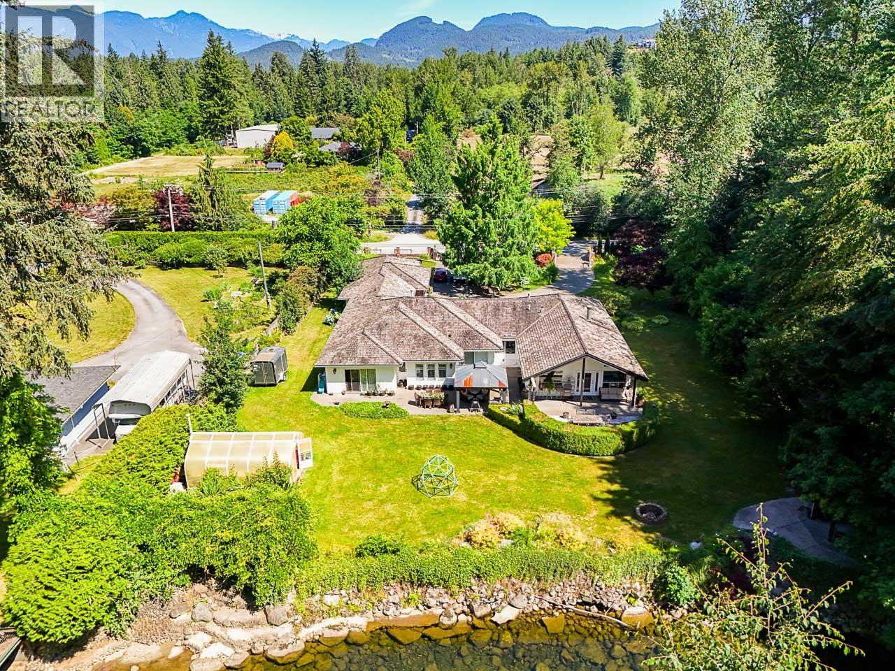 22696 132 Avenue, Maple Ridge, British Columbia  V4R 2R2 - Photo 6 - R3053475