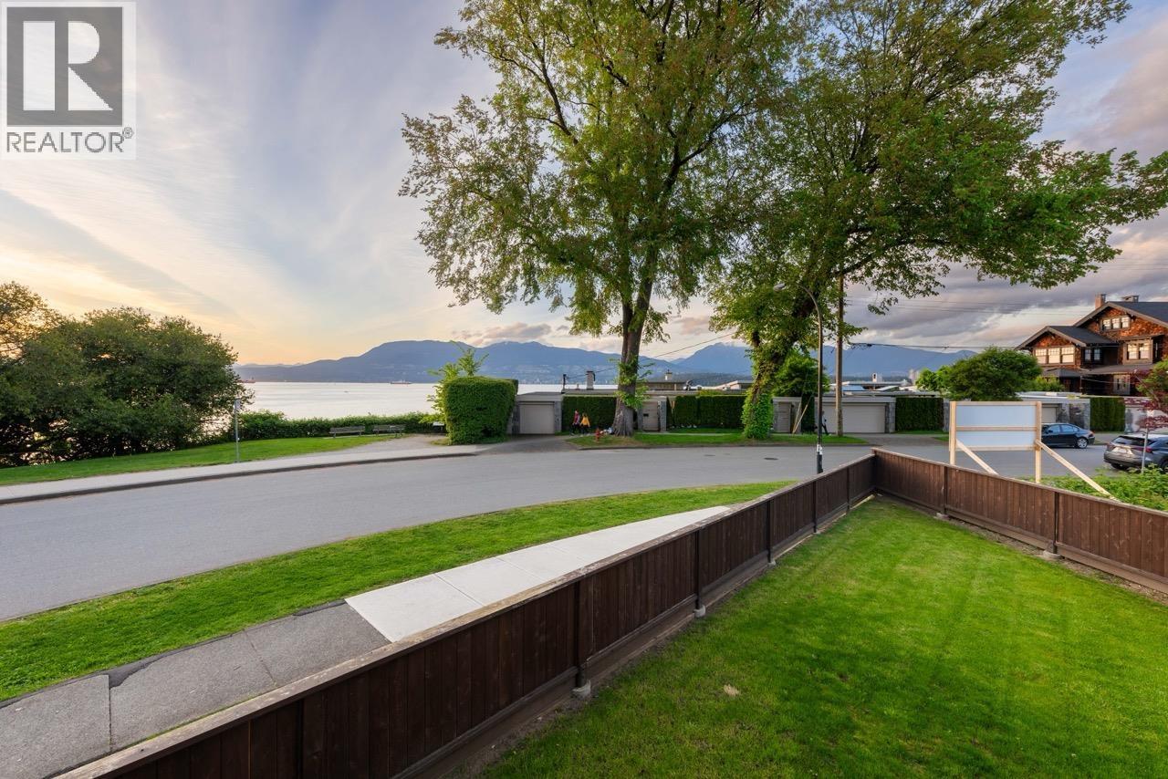1428 TRAFALGAR STREET, Vancouver, British Columbia