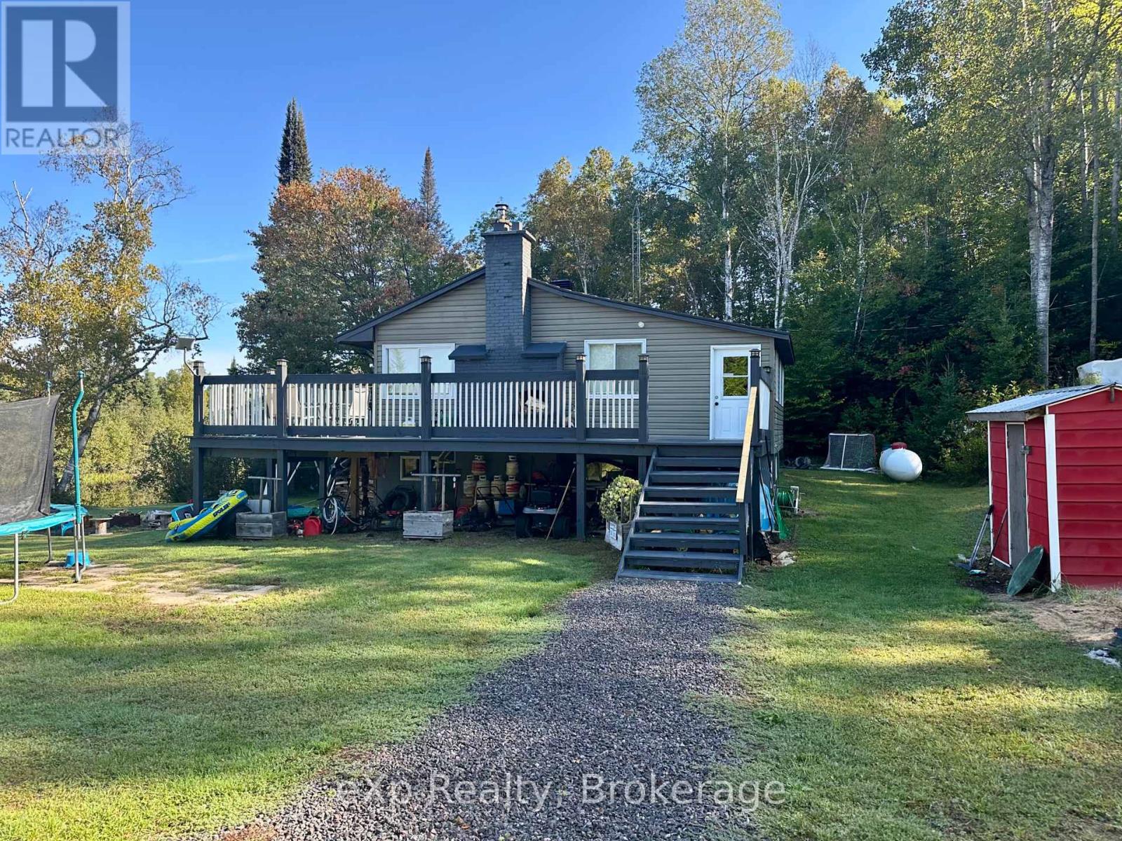 249 River Drive, Burk's Falls, Ontario  P0A 1C0 - Photo 10 - X12401928