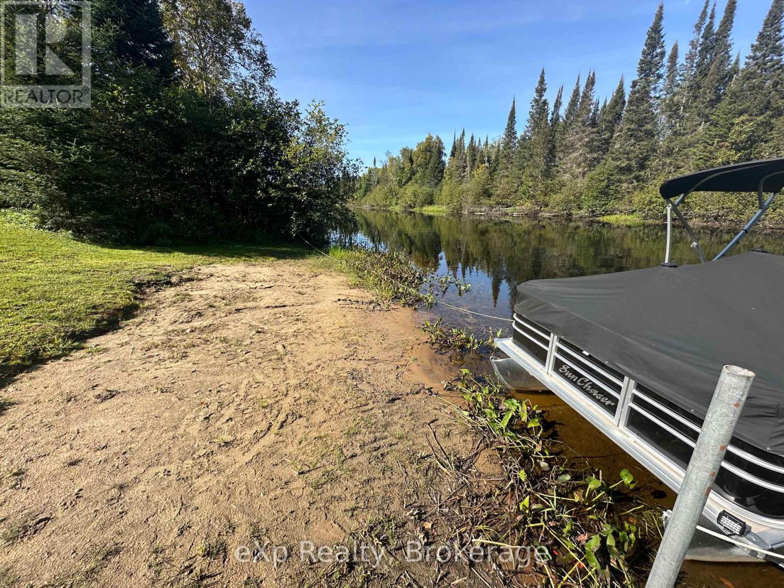 249 River Drive, Burk's Falls, Ontario  P0A 1C0 - Photo 6 - X12401928