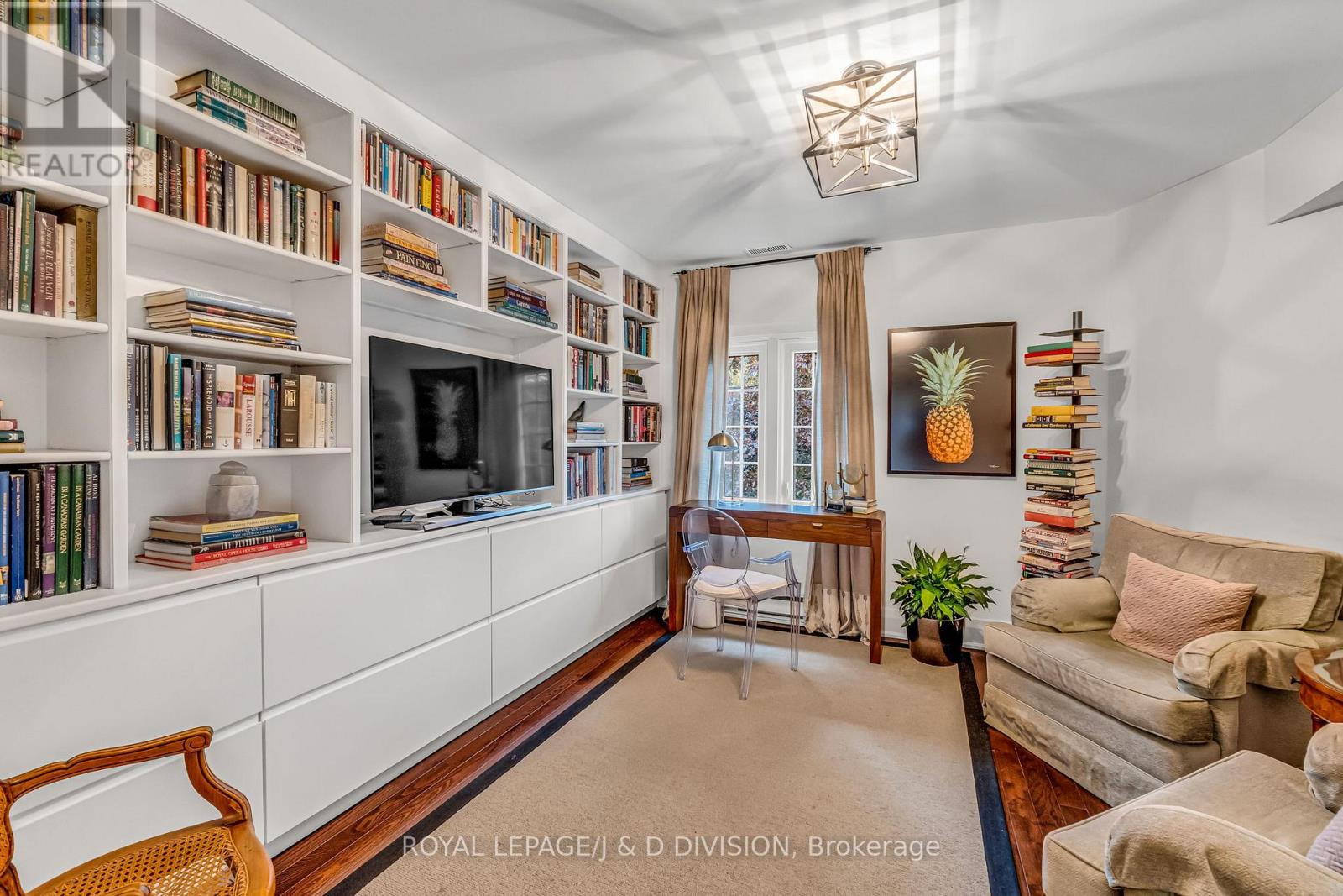 137 Highbourne Road, Toronto, Ontario  M5P 2J8 - Photo 22 - C12433357