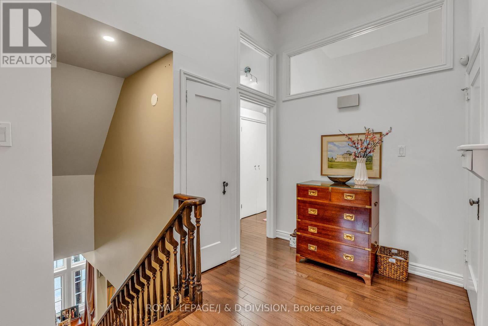 137 Highbourne Road, Toronto, Ontario  M5P 2J8 - Photo 26 - C12433357