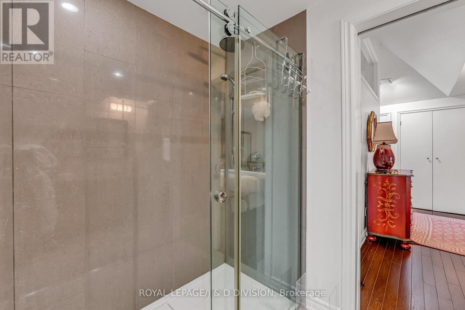 137 Highbourne Road, Toronto, Ontario  M5P 2J8 - Photo 36 - C12433357