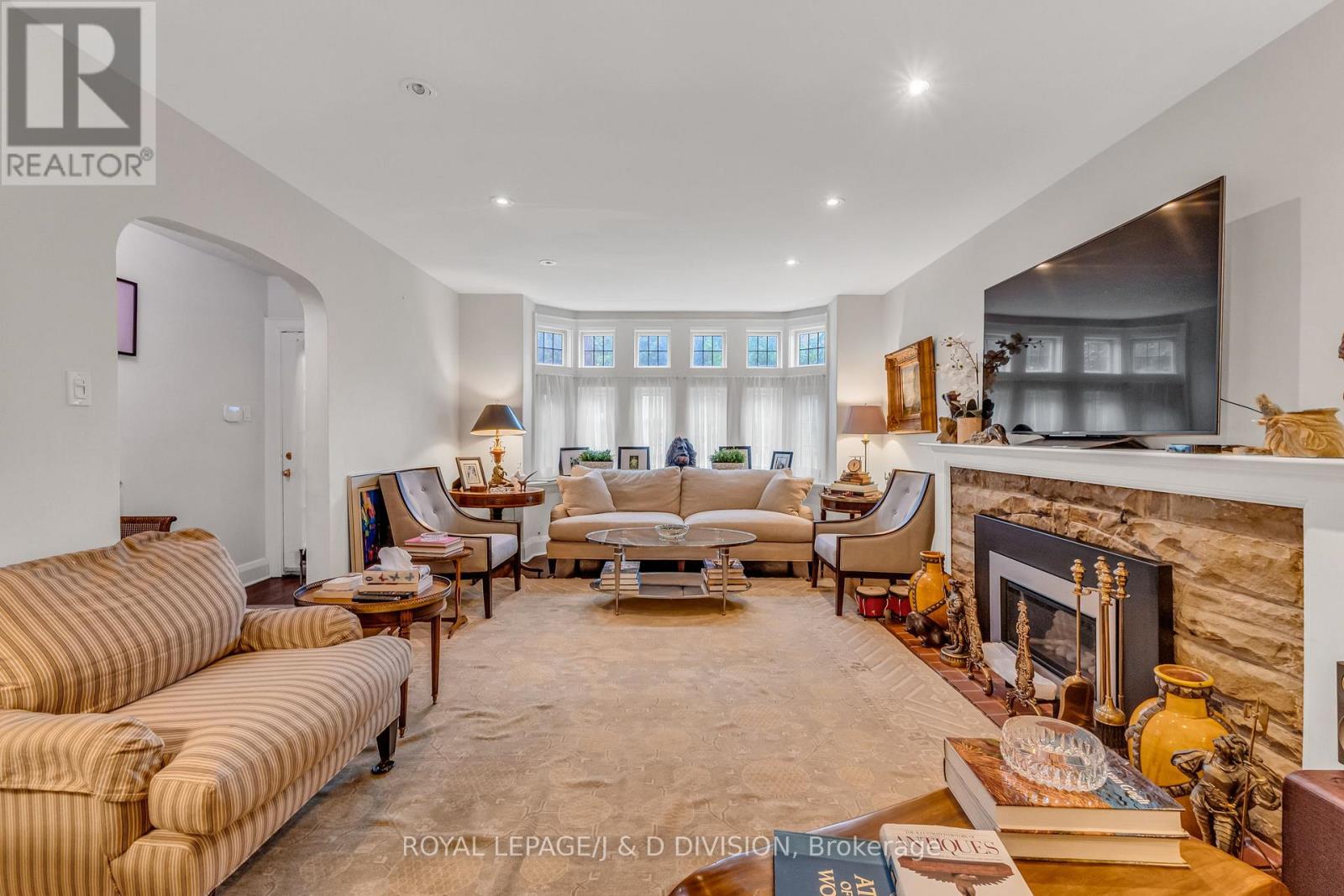 137 Highbourne Road, Toronto, Ontario  M5P 2J8 - Photo 38 - C12433357