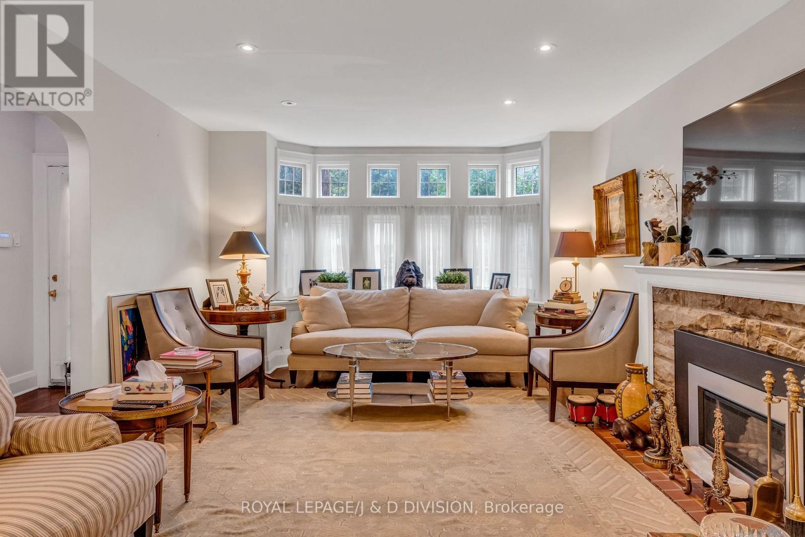 137 Highbourne Road, Toronto, Ontario  M5P 2J8 - Photo 39 - C12433357
