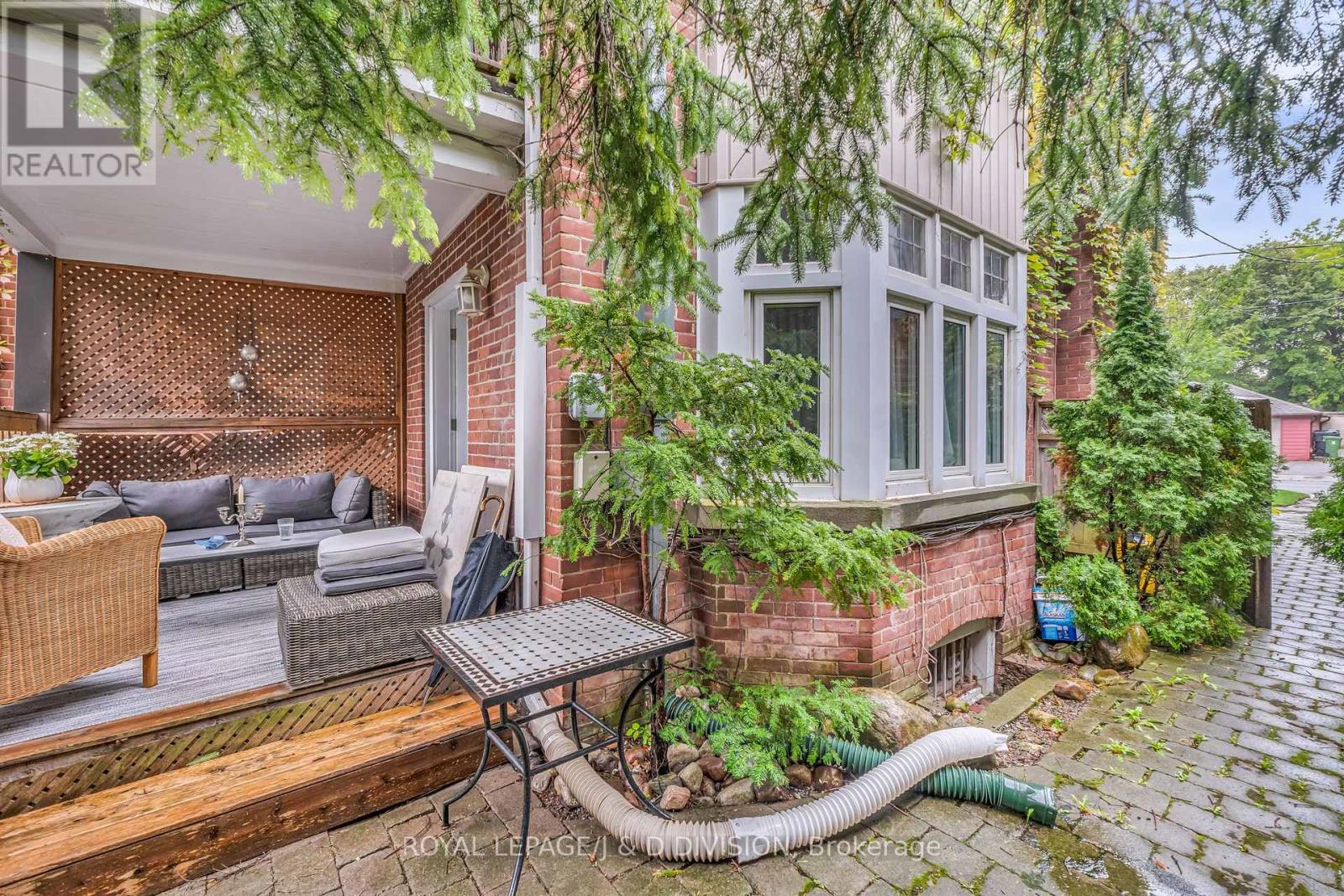 137 Highbourne Road, Toronto, Ontario  M5P 2J8 - Photo 46 - C12433357