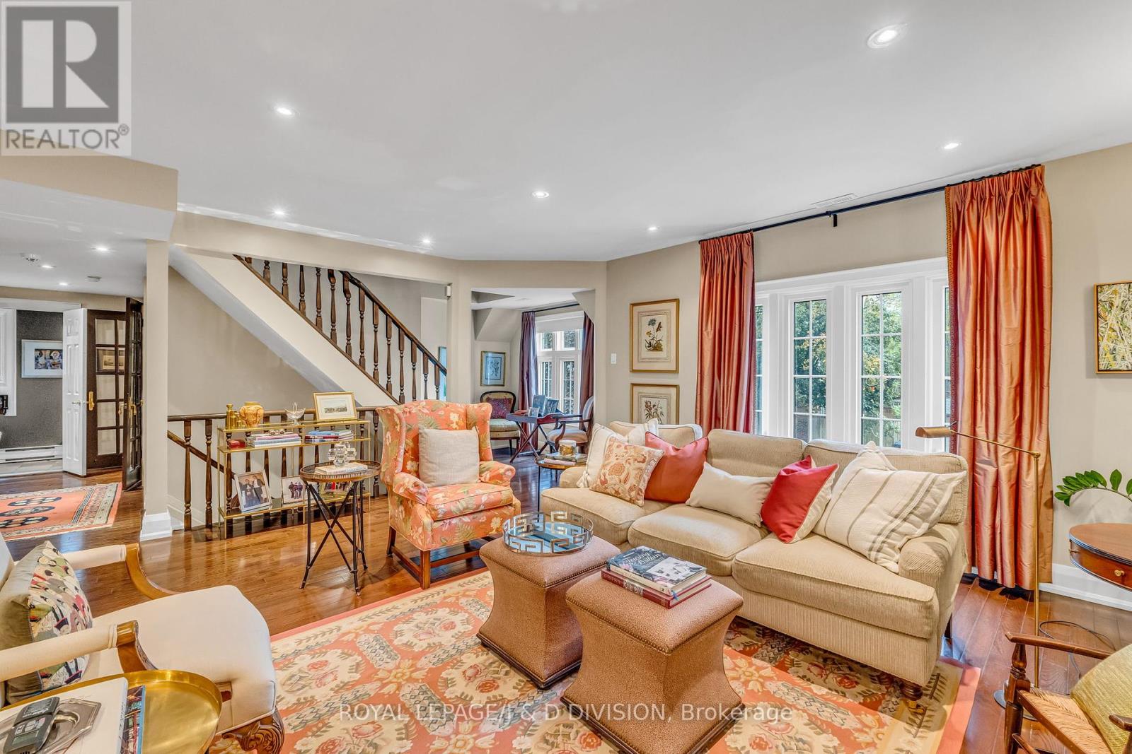 137 Highbourne Road, Toronto, Ontario  M5P 2J8 - Photo 5 - C12433357
