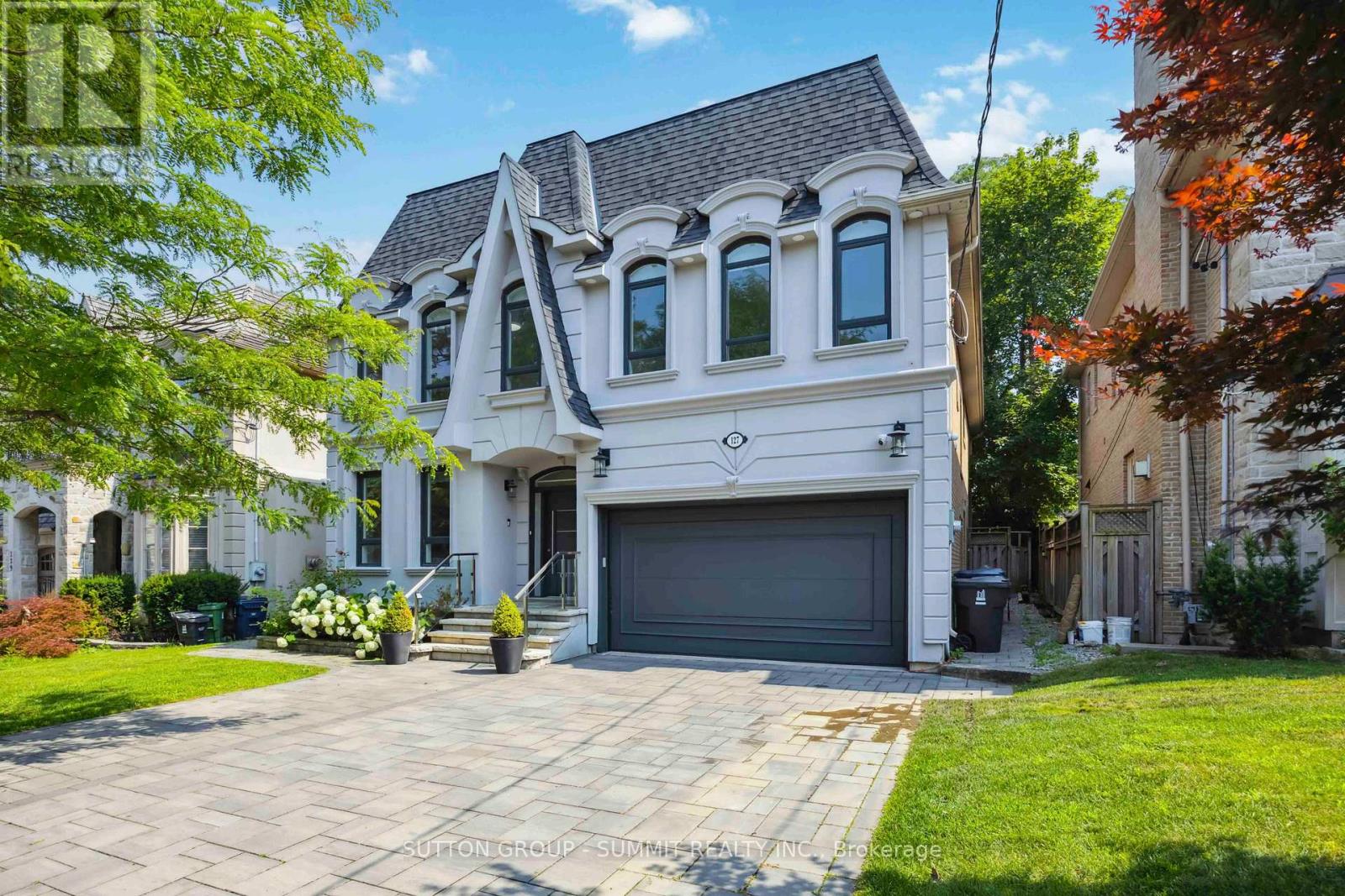 127 Munro Boulevard, Toronto, Ontario  M2P 1C7 - Photo 1 - C12433359