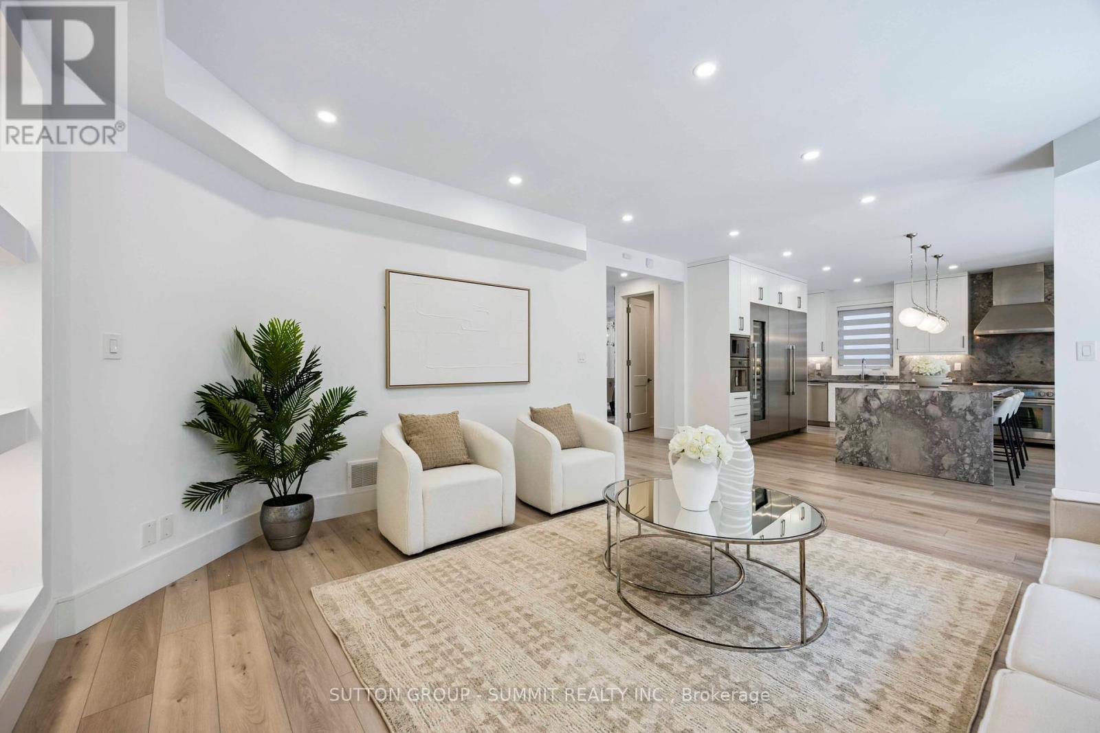 127 Munro Boulevard, Toronto, Ontario  M2P 1C7 - Photo 13 - C12433359