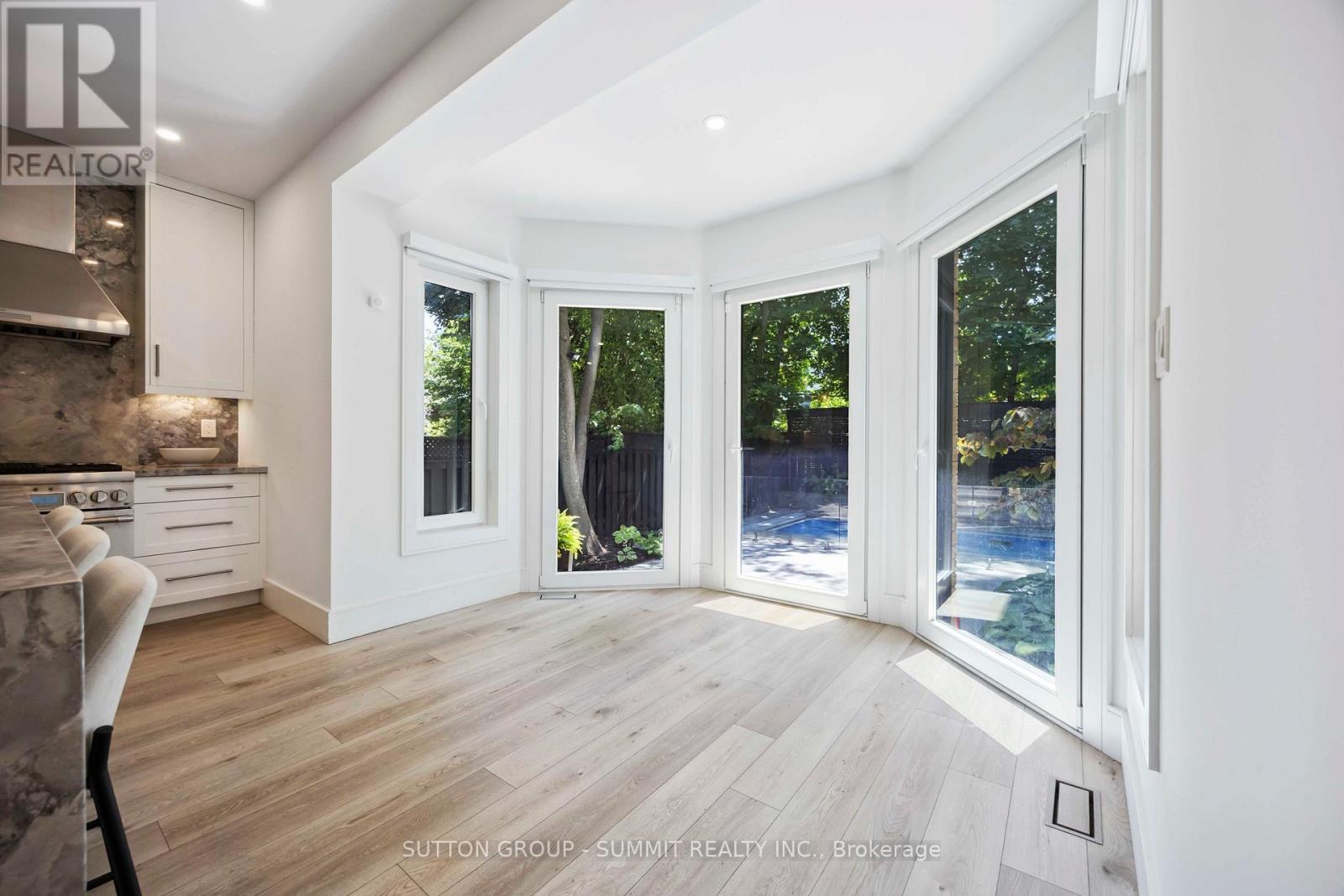 127 Munro Boulevard, Toronto, Ontario  M2P 1C7 - Photo 16 - C12433359