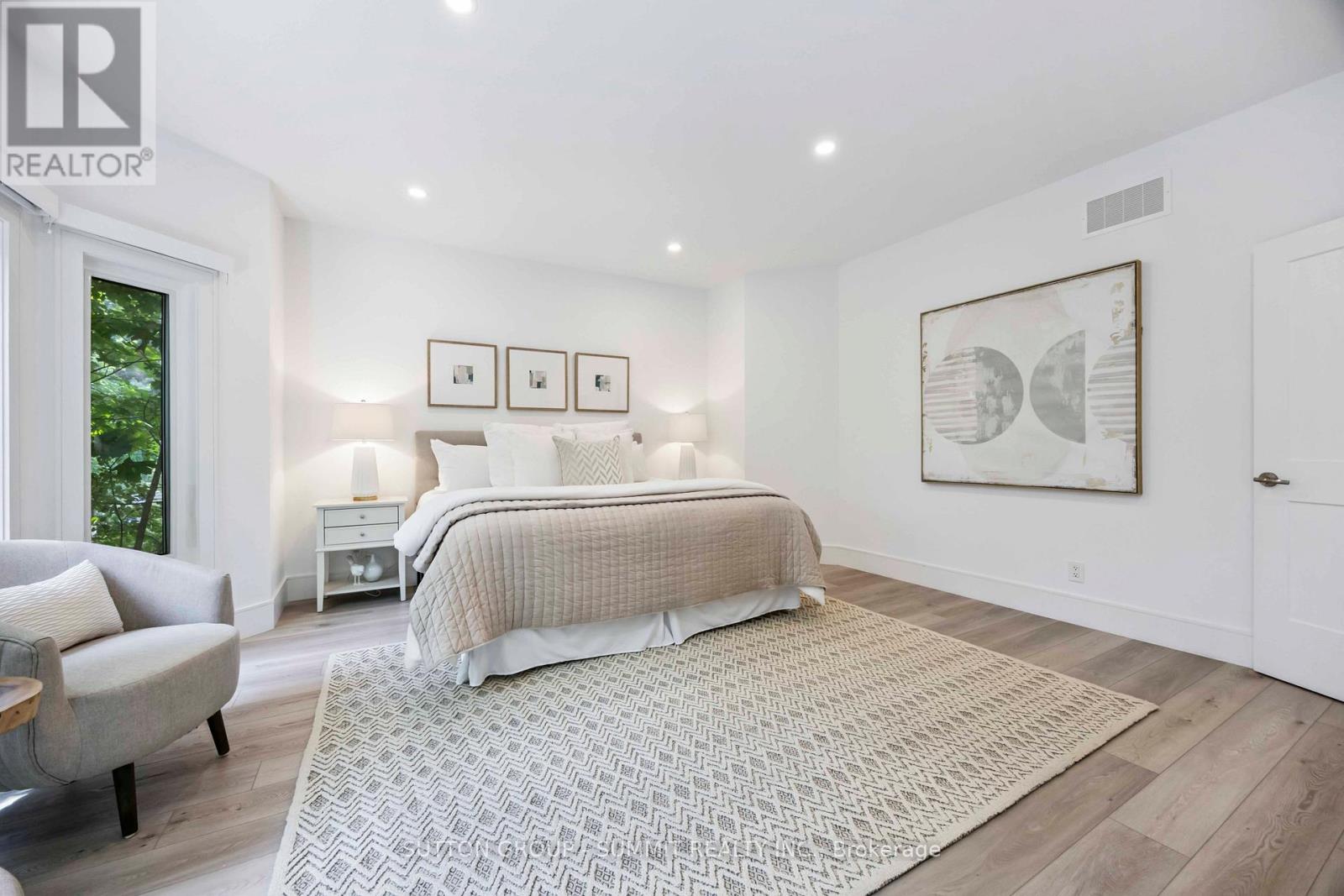 127 Munro Boulevard, Toronto, Ontario  M2P 1C7 - Photo 22 - C12433359
