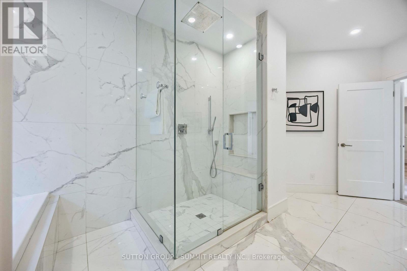 127 Munro Boulevard, Toronto, Ontario  M2P 1C7 - Photo 26 - C12433359