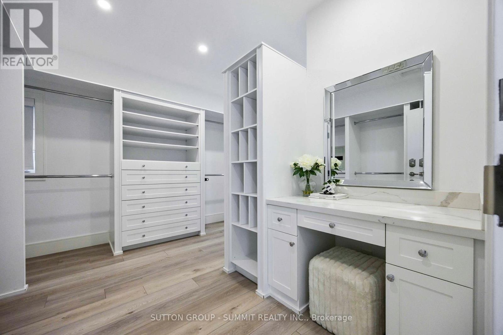 127 Munro Boulevard, Toronto, Ontario  M2P 1C7 - Photo 27 - C12433359
