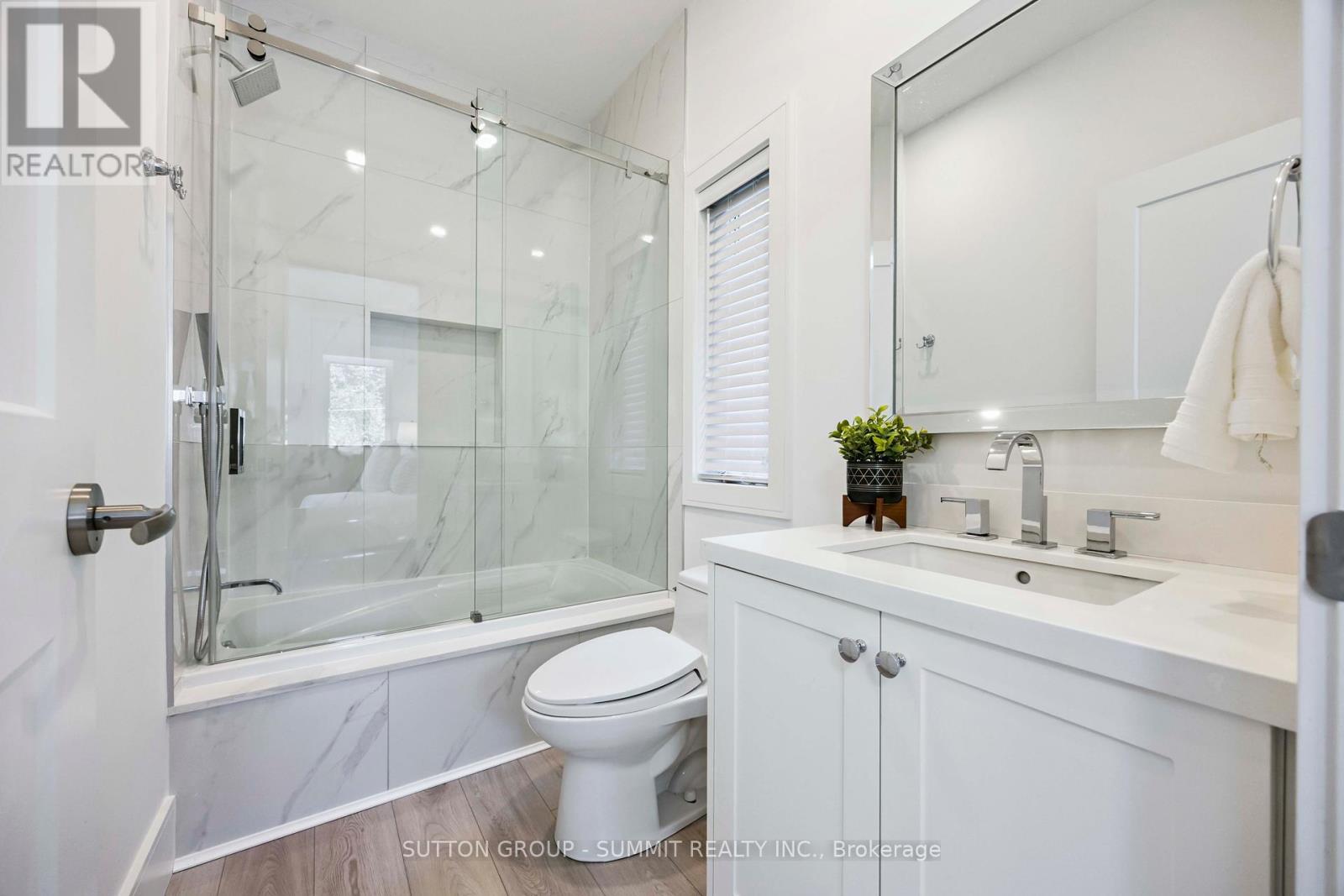 127 Munro Boulevard, Toronto, Ontario  M2P 1C7 - Photo 32 - C12433359