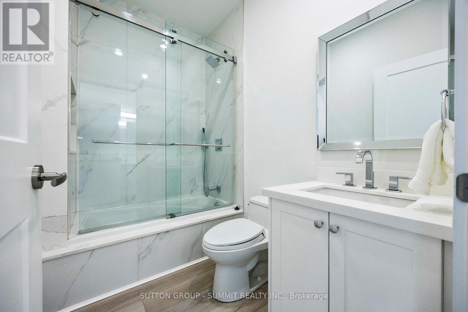 127 Munro Boulevard, Toronto, Ontario  M2P 1C7 - Photo 35 - C12433359