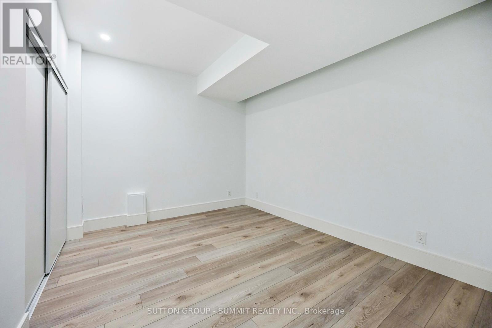 127 Munro Boulevard, Toronto, Ontario  M2P 1C7 - Photo 44 - C12433359
