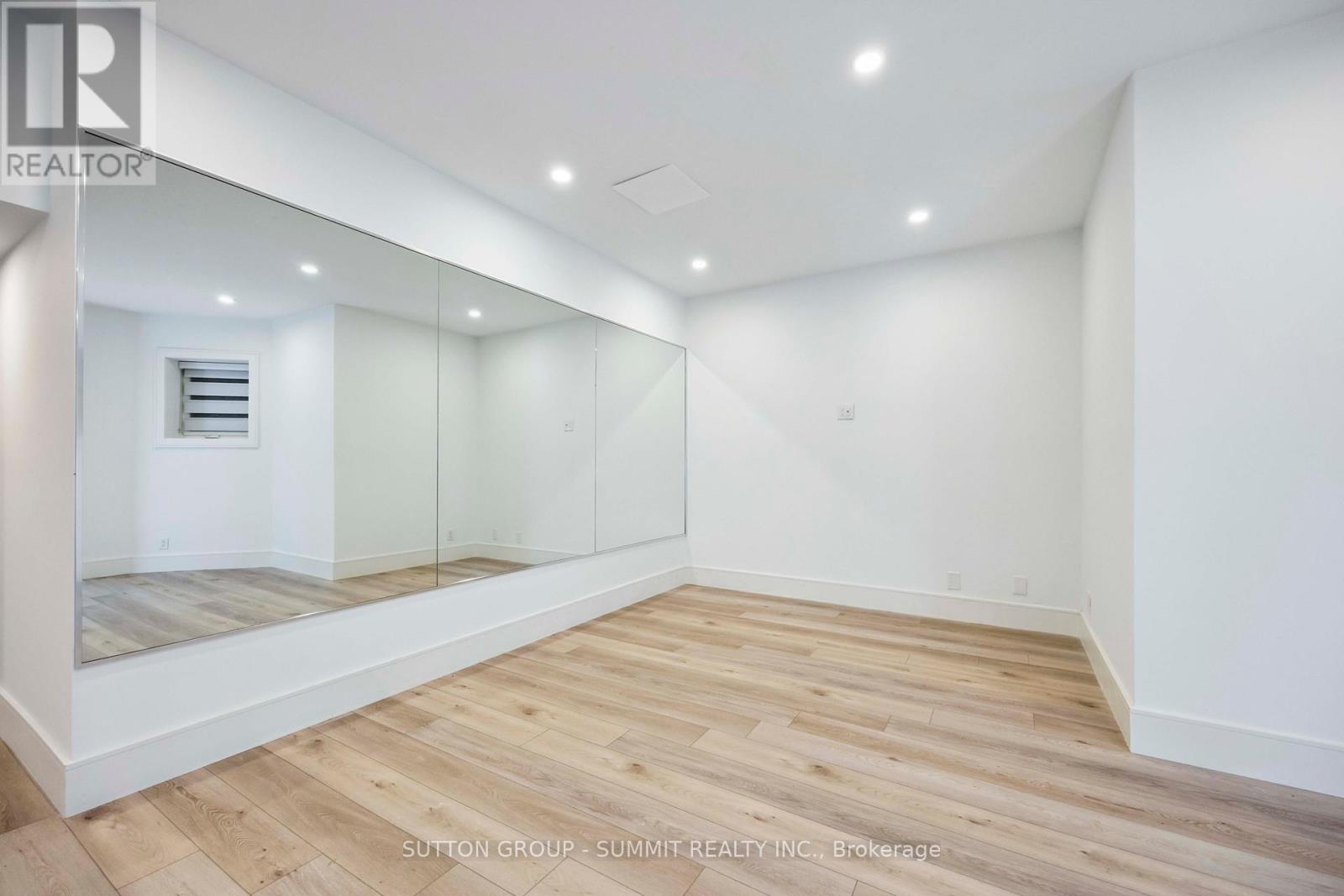 127 Munro Boulevard, Toronto, Ontario  M2P 1C7 - Photo 45 - C12433359