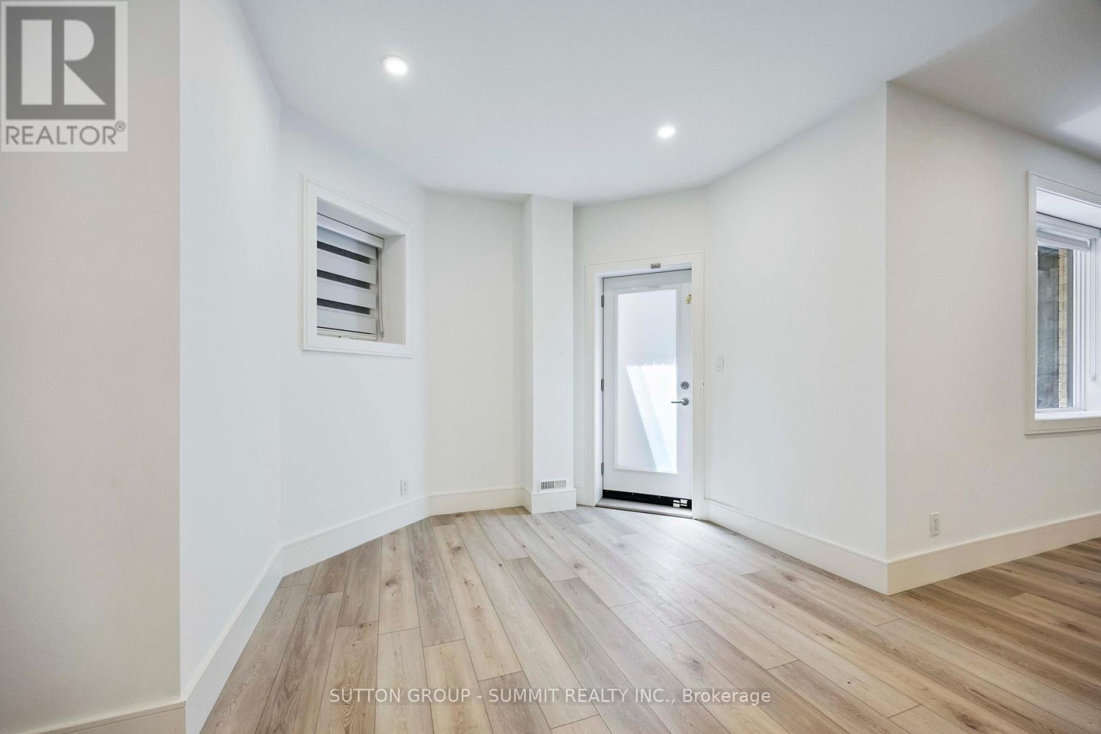 127 Munro Boulevard, Toronto, Ontario  M2P 1C7 - Photo 46 - C12433359