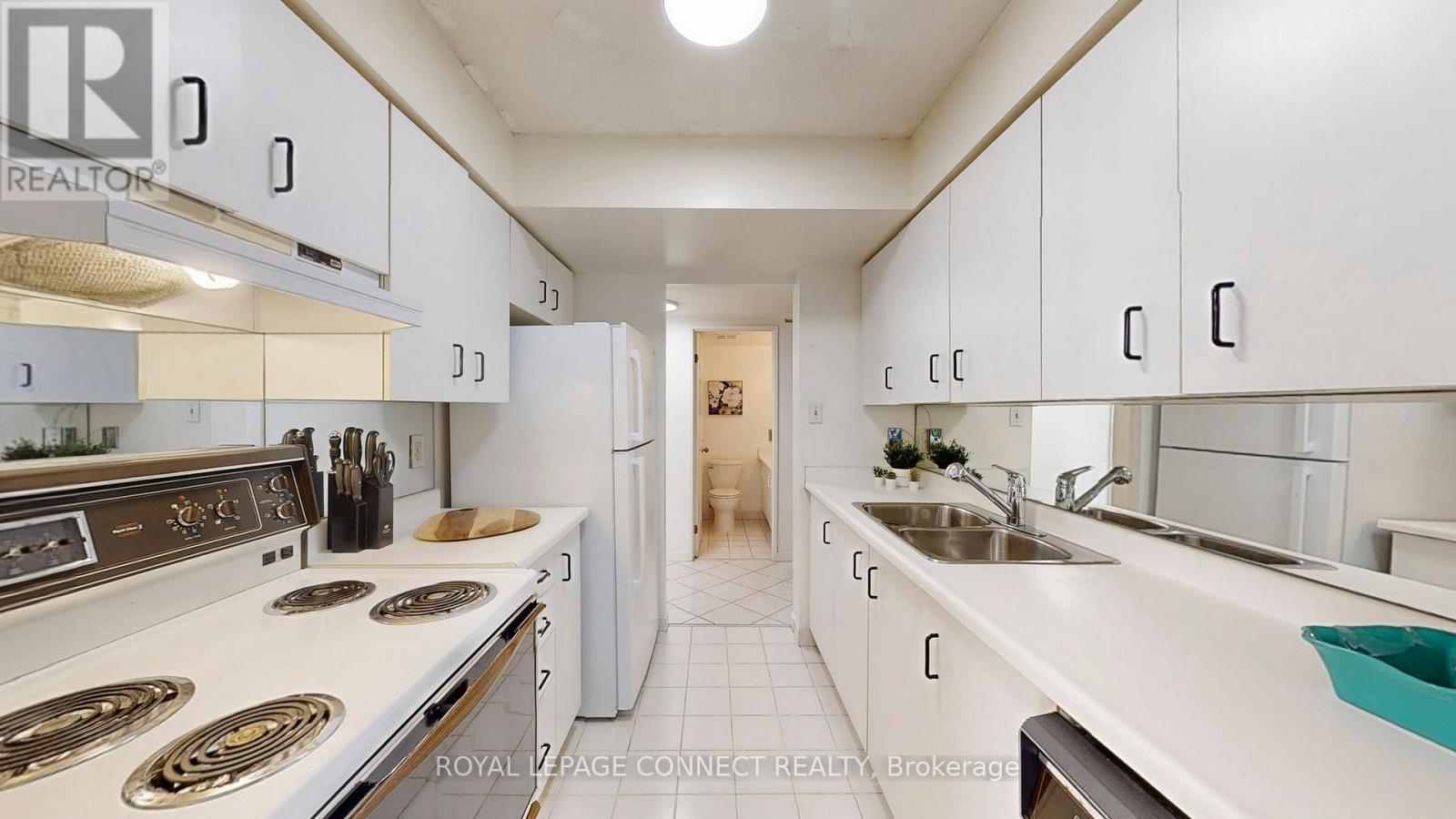 1002 - 47 St Clair Avenue W, Toronto, Ontario  M4V 3A5 - Photo 21 - C12433368