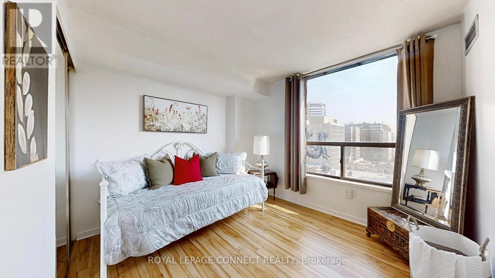 1002 - 47 St Clair Avenue W, Toronto, Ontario  M4V 3A5 - Photo 33 - C12433368