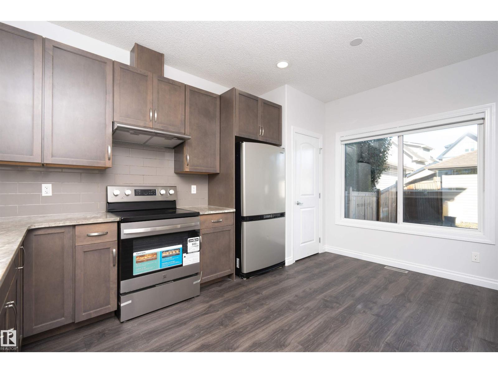 548 Secord Bv Nw, Edmonton, Alberta  T5T 7B8 - Photo 8 - E4459997