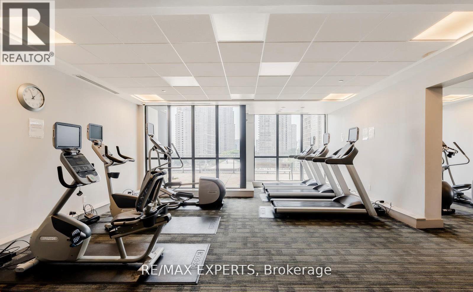 504 - 55 Eglinton Avenue W, Mississauga, Ontario  L5R 0E4 - Photo 37 - W12379328