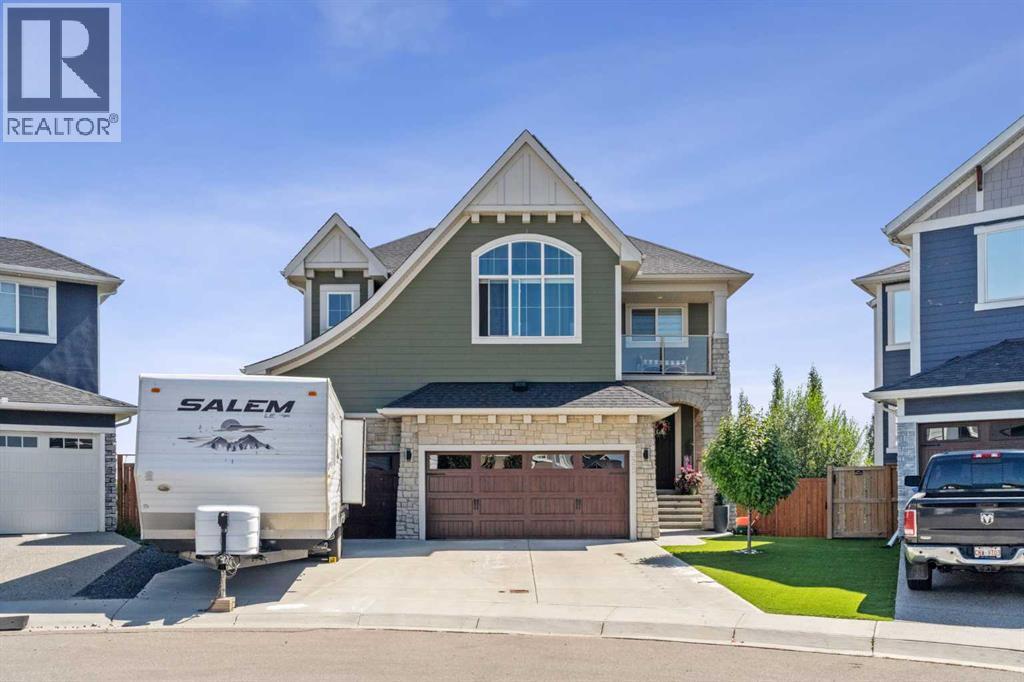 325 Kinniburgh Cove, Chestermere, Alberta  T1X 0Y7 - Photo 1 - A2251506