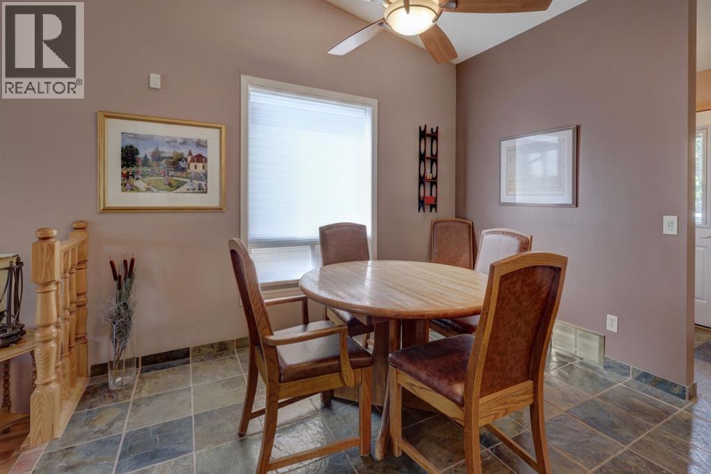 19 Castlefall Way Ne, Calgary, Alberta  T3J 1M6 - Photo 5 - A2258522