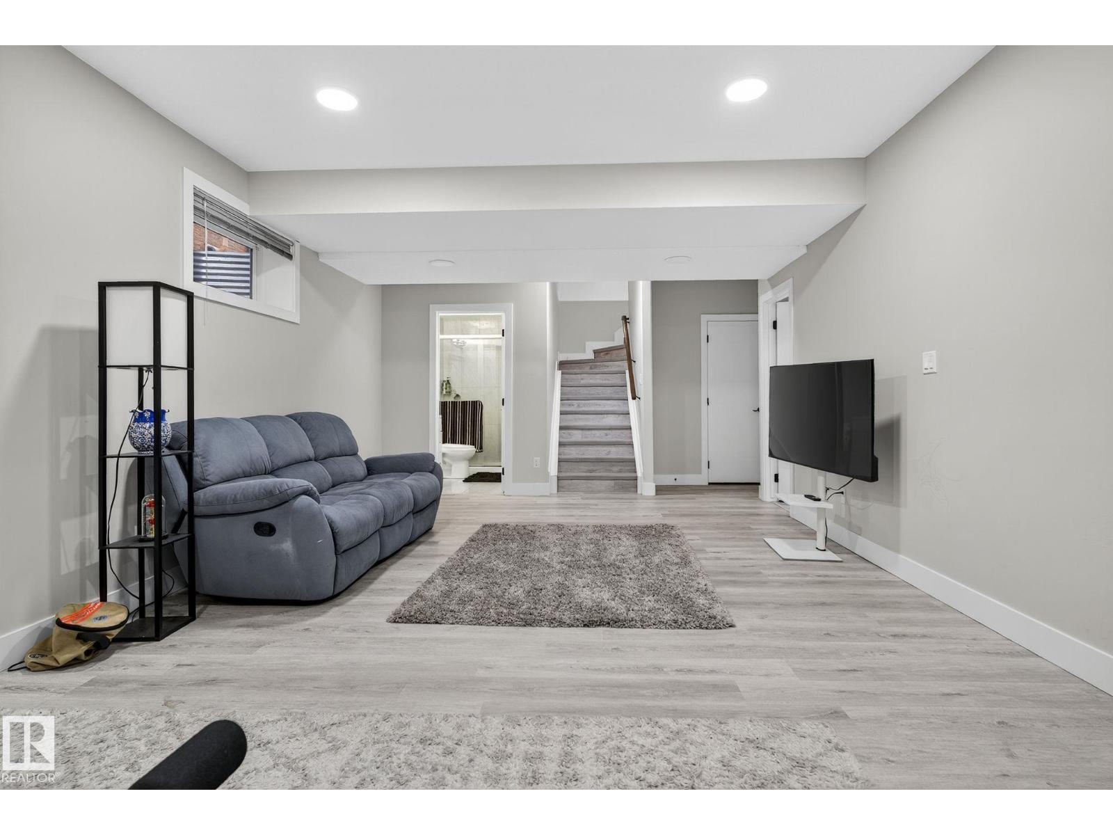 527 Albany Wy Nw, Edmonton, Alberta  T6V 0H9 - Photo 48 - E4460025