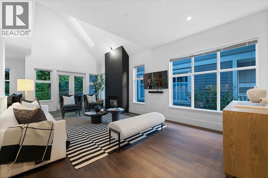 3761 Edgemont Boulevard, North Vancouver, British Columbia  V7R 2P6 - Photo 5 - R3053454