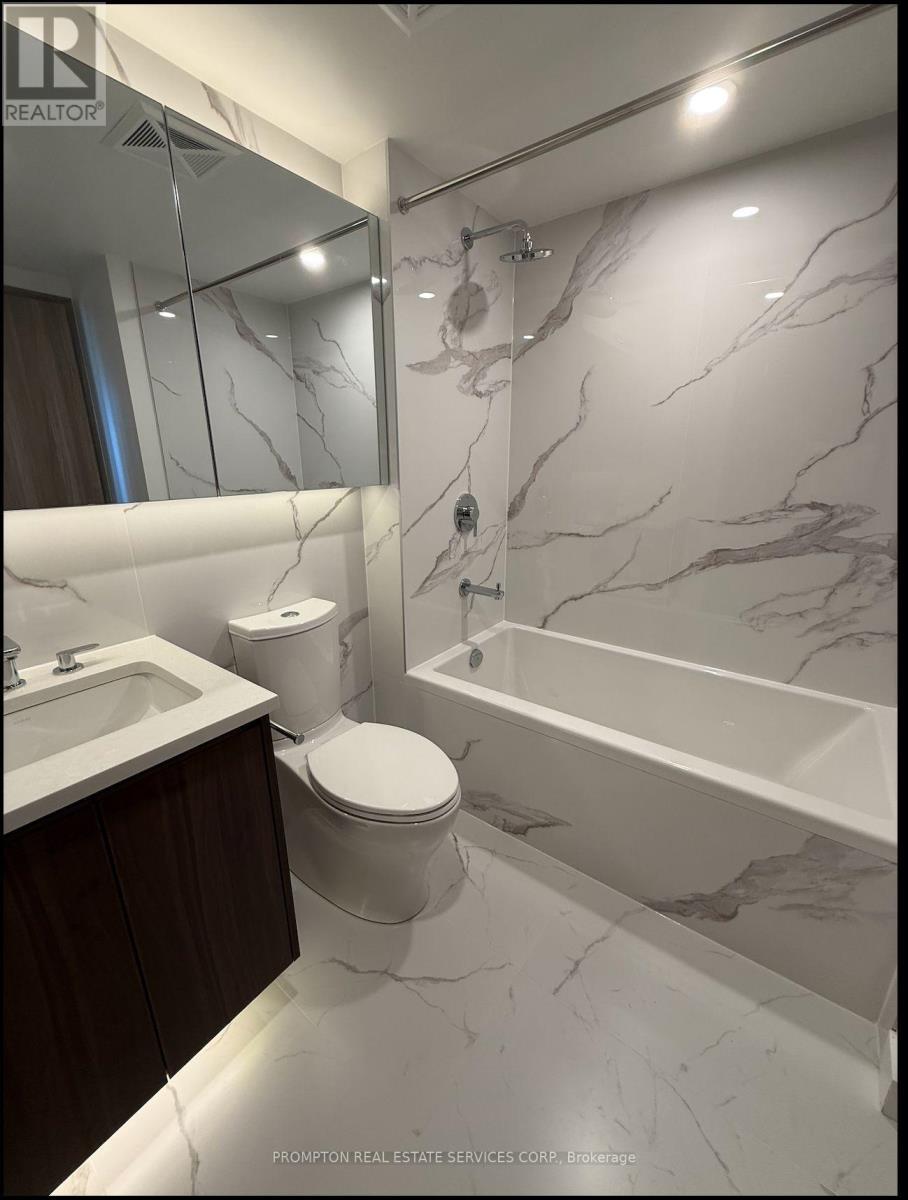 6103 - 1 Concord Cityplace Way, Toronto, Ontario  M5V 0X3 - Photo 13 - C12433253