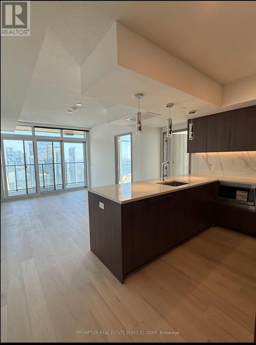 6103 - 1 Concord Cityplace Way, Toronto, Ontario  M5V 0X3 - Photo 3 - C12433253
